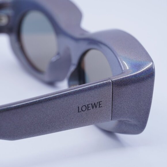 Loewe LW40033I 05X Sunglasses Pearlescent Rectangle Frame, Grey Mirror Lenses - Picture 7 of 12